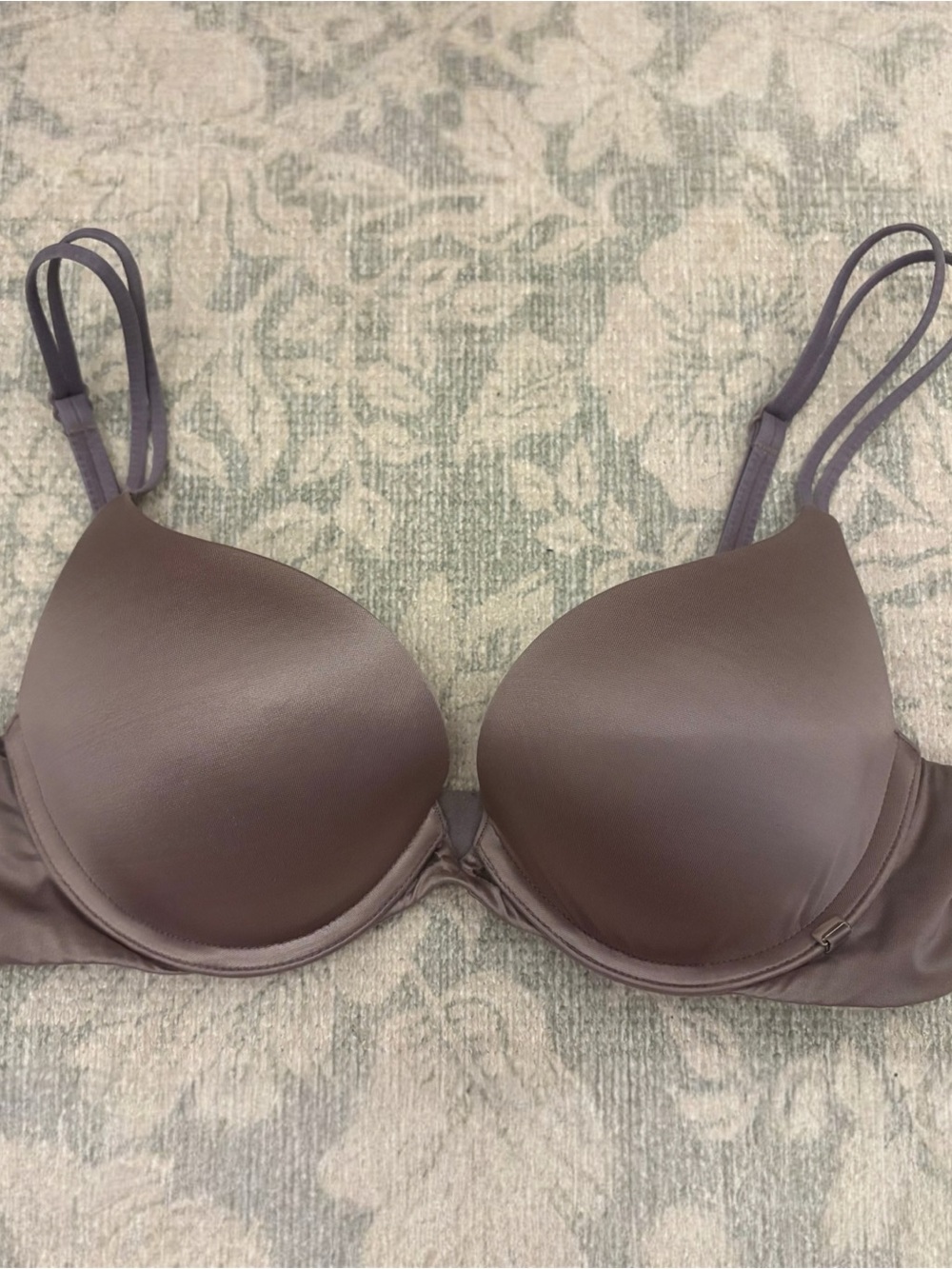 Victoria’s Secret 32B Very Sexy Push Up Bra Taupe